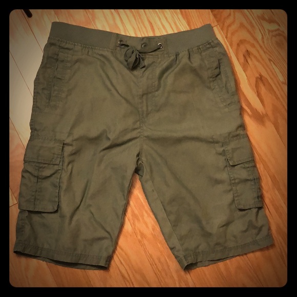cargo shorts with elastic waistband